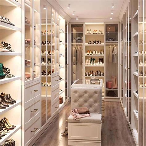 walk in closet instagram